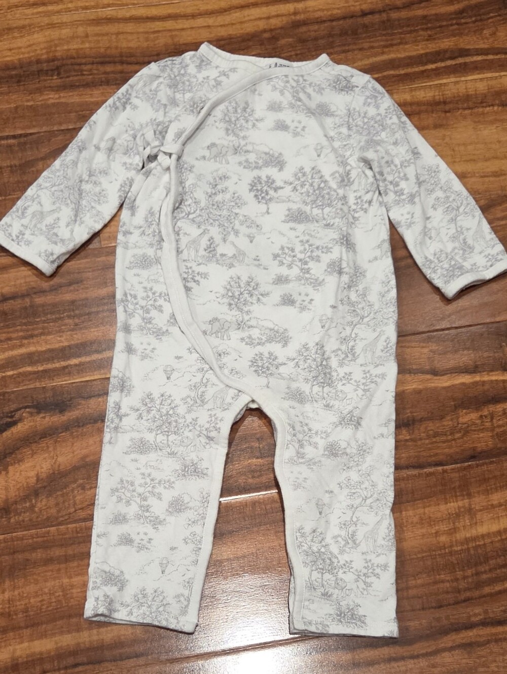 Janie and Jack EUC 12-18 Months Gray Toile One-Piece Romper